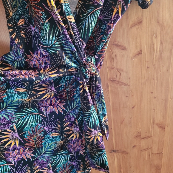 Salaam Dress Tropical Pattern - Picture 7 of 10